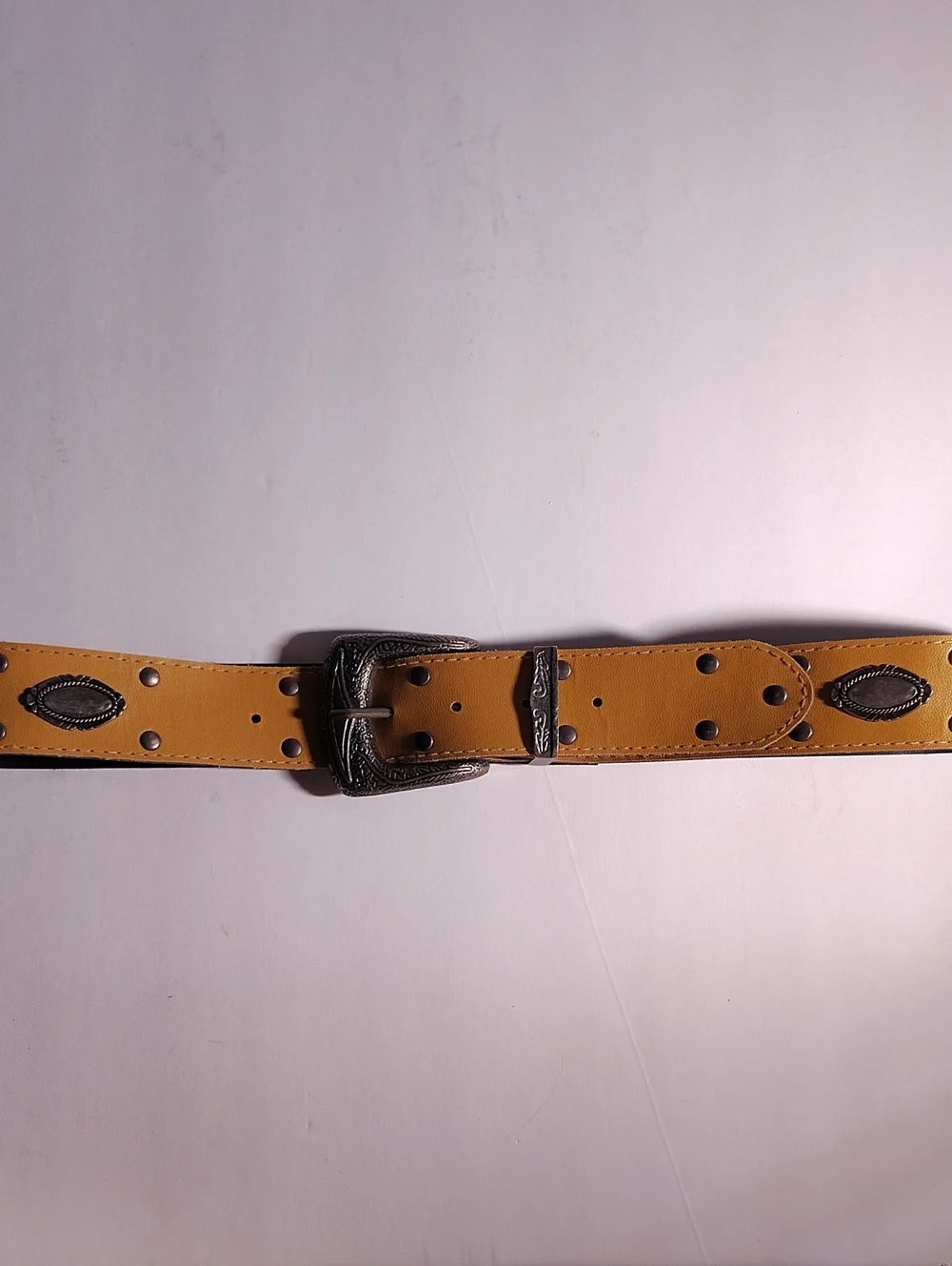 Women's Size S/M  Tan Leather Belt with Decorative Silver Buckle WM